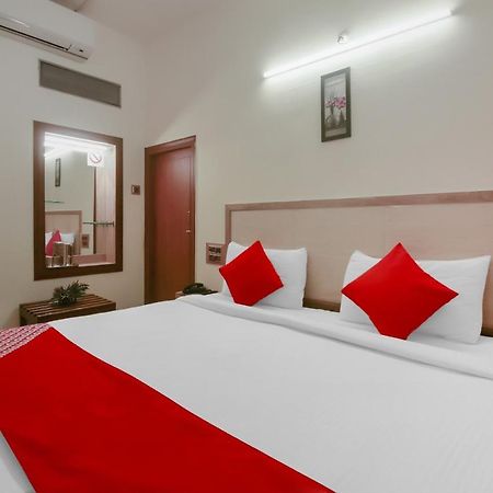 Kaveri Hotel Bed & Breakfast Mysore Exterior foto