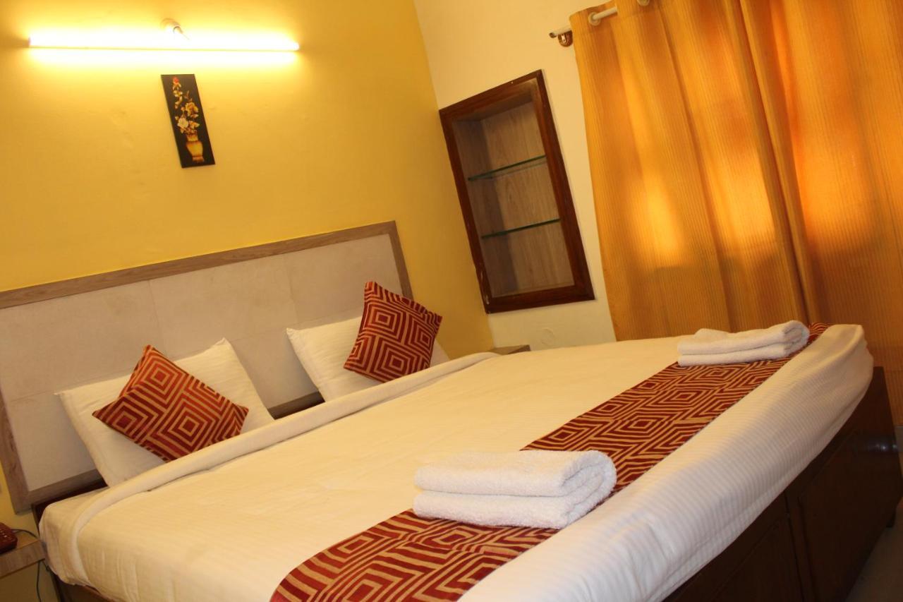 Kaveri Hotel Bed & Breakfast Mysore Exterior foto